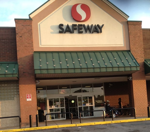 Safeway Store Front Picture at 1601 Maryland Ave in Washington DC
