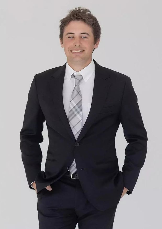 Carousel Associate Image