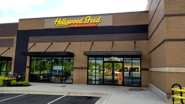 Hollywood Feed in 630 Crane Creek Drive 