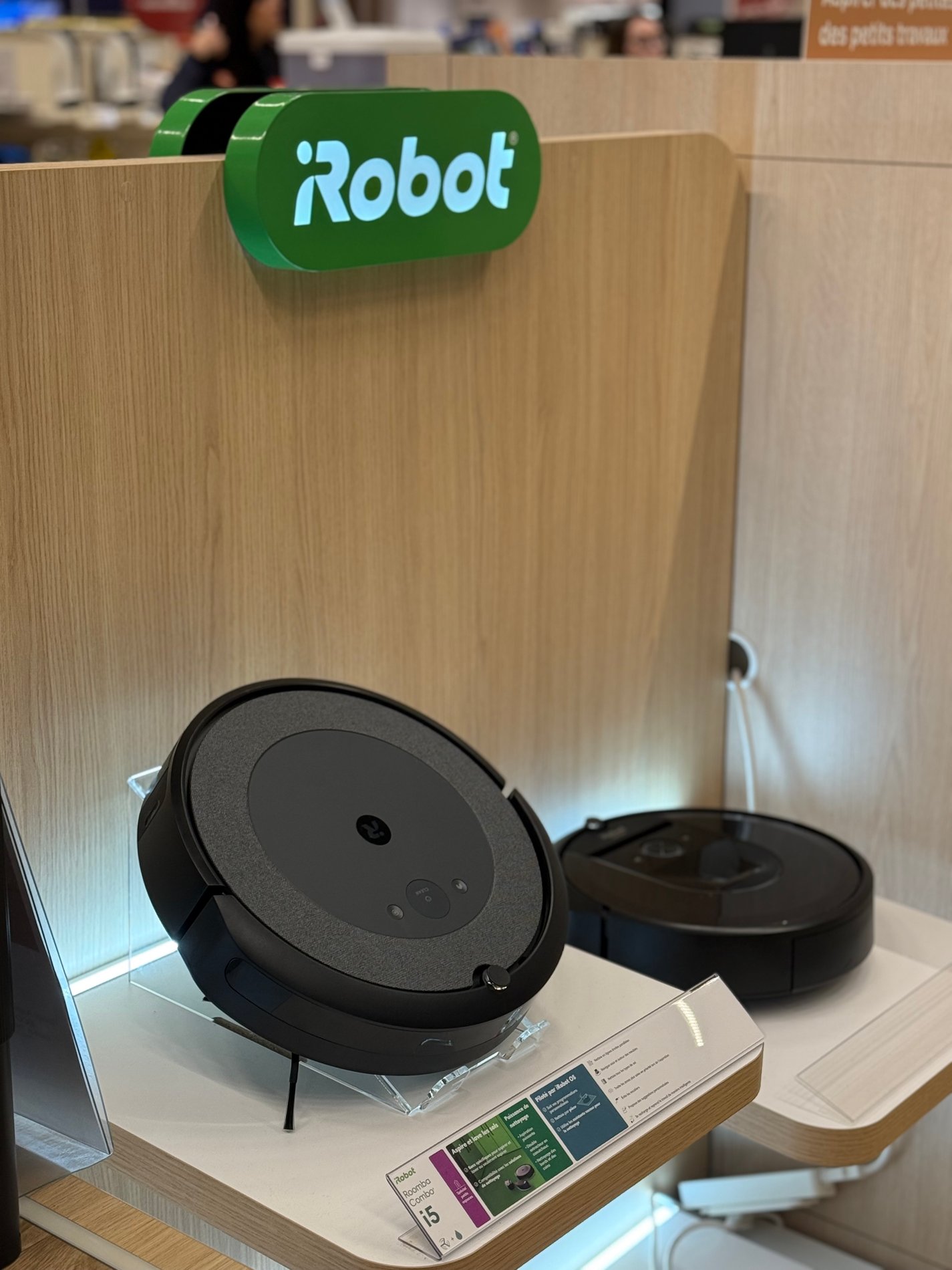 Venez découvrir en magasin les différents modèles de la gamme iRobot !