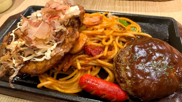 鉄板ナポリタン