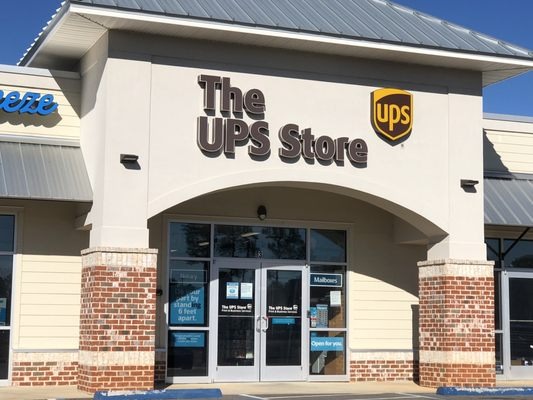 Facade of The UPS Store Dothan