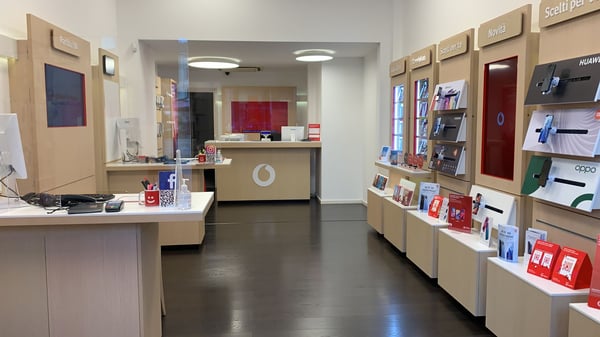 Vodafone Store | Piazza Goldoni