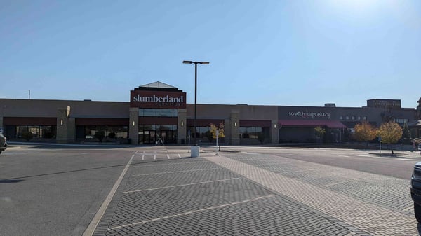 Cedar Falls Slumberland Furniture exterior 2