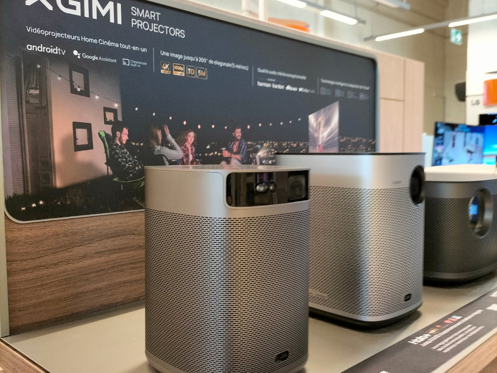 Espace vidéoprojecteur xgimi courte focale hisense laser
