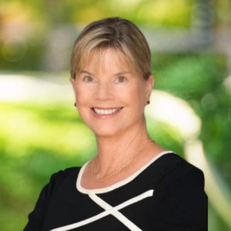 Photo of Elizabeth Roberts