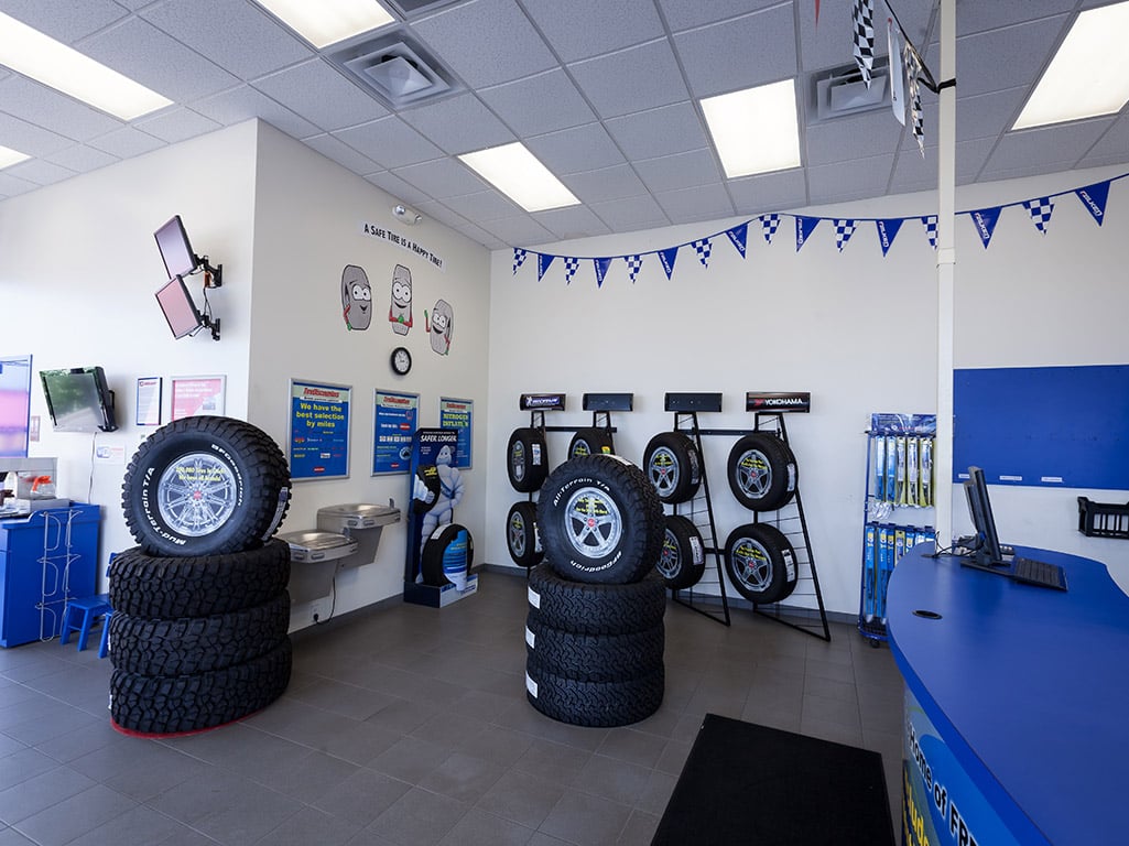 Tire Discounters Monroe tires, alignment, brakes, autoglass in Monroe, OH