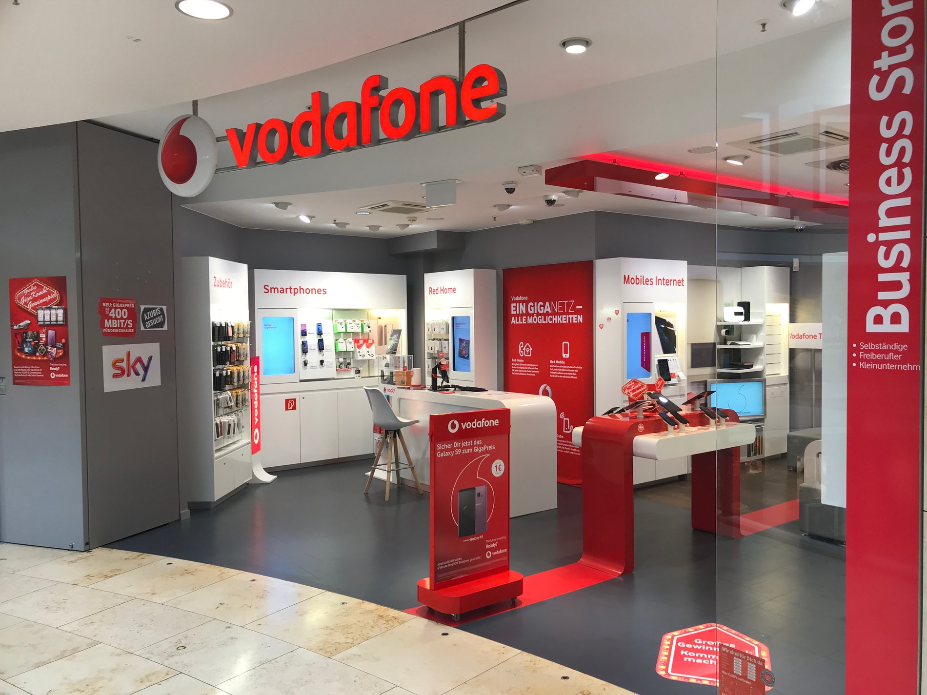 Vodafone-Shop in Saarbrücken, Reichstr. 1 / Trierer Str. 1