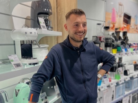 Conseiller de vente petit électroménager