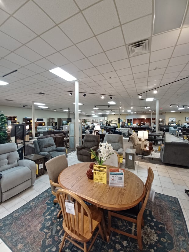 Slumberland Furniture Store Near You in Springfield,  MO - Dining