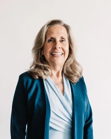 Photo of Deb Kearney