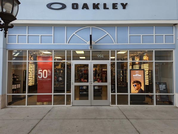 Oakley outlet stores best sale