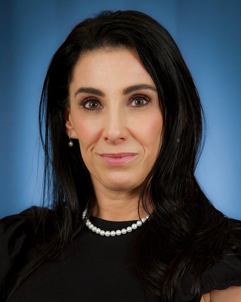 Headshot of Maristela Batezini, MD