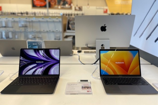 Ordinateur APPLE MACBOOK air m2 8 256
Ordinateur APPLE MACBOOK air new m1 8 256