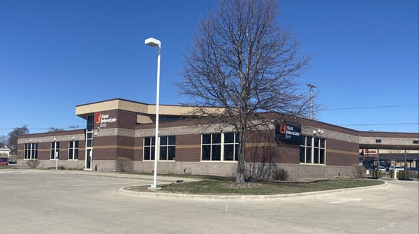 Exterior image of First Interstate Bank in Ames, IA.