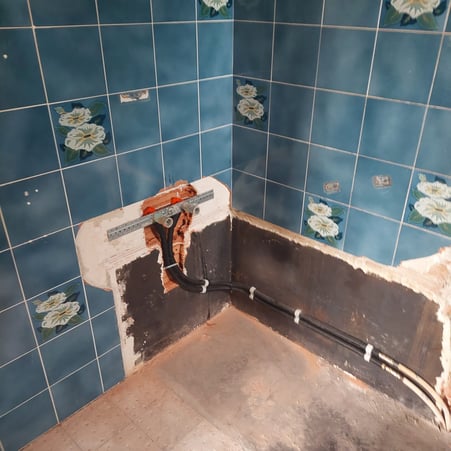 Alimentation et rénovation canalisation salle de bain