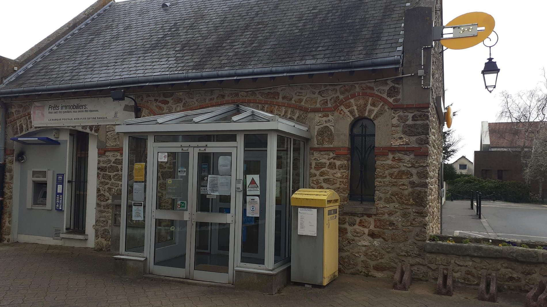 la-poste-nozay-91620-la-poste
