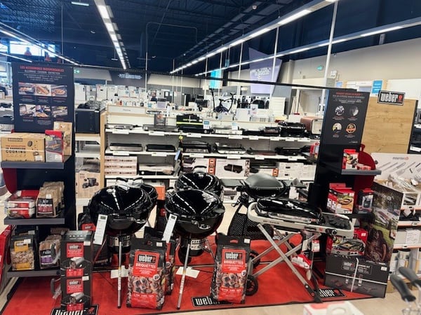 Préparez-vous pour des grillades parfaites avec Weber chez Boulanger Thionville - Terville. 🍖♨️