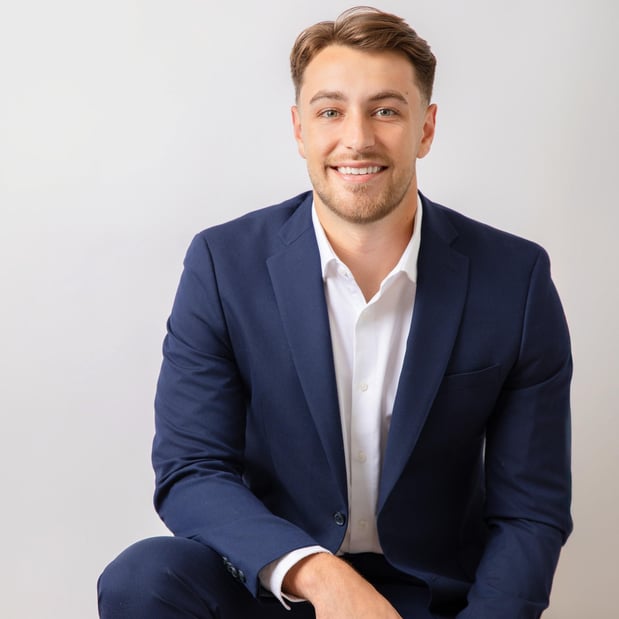 Carousel Associate Image