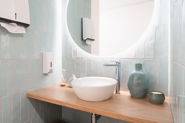 Les espaces de la clinique dentaire Ardentis Martigny sont conçus pour offrir un environnement moderne, propre et confortable à chaque patient.