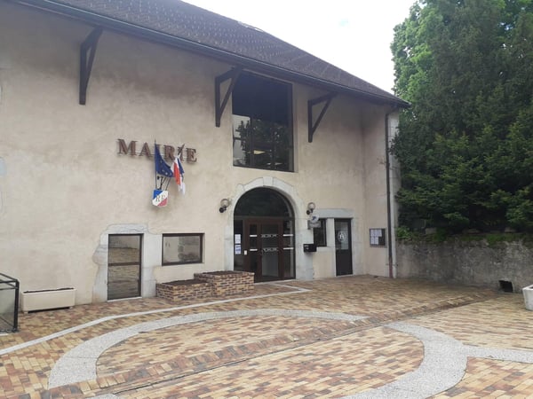 Photo du point La Poste Agence Communale GRILLY Mairie