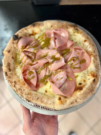 Pizza Napoletana - San Petronio