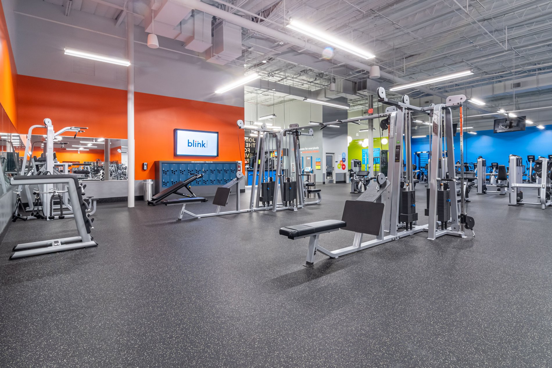 Gym & Fitness Center in Hobby Blink Fitness Houston, TX