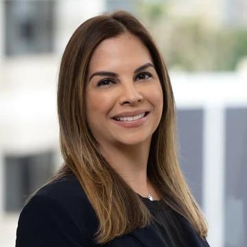 Photo of Nicole K. De Loza