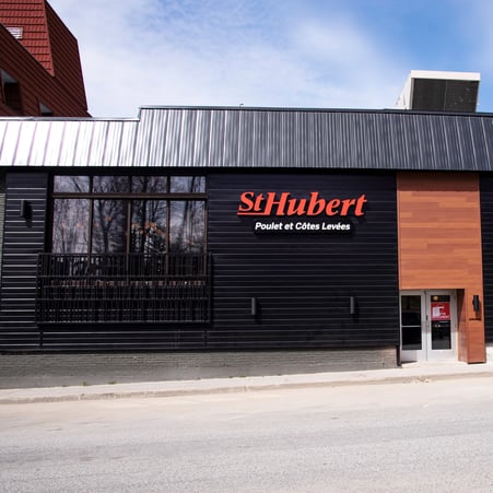 Restaurant et bar St-Hubert - Amos
