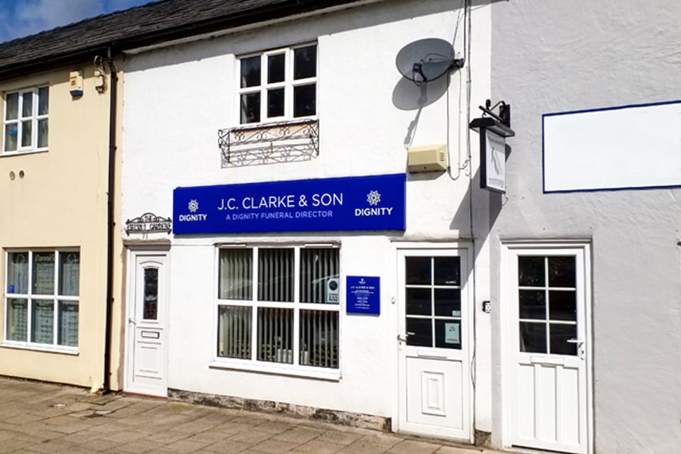 J C Clarke Son Funeral Directors In Frodsham Dignity Funerals