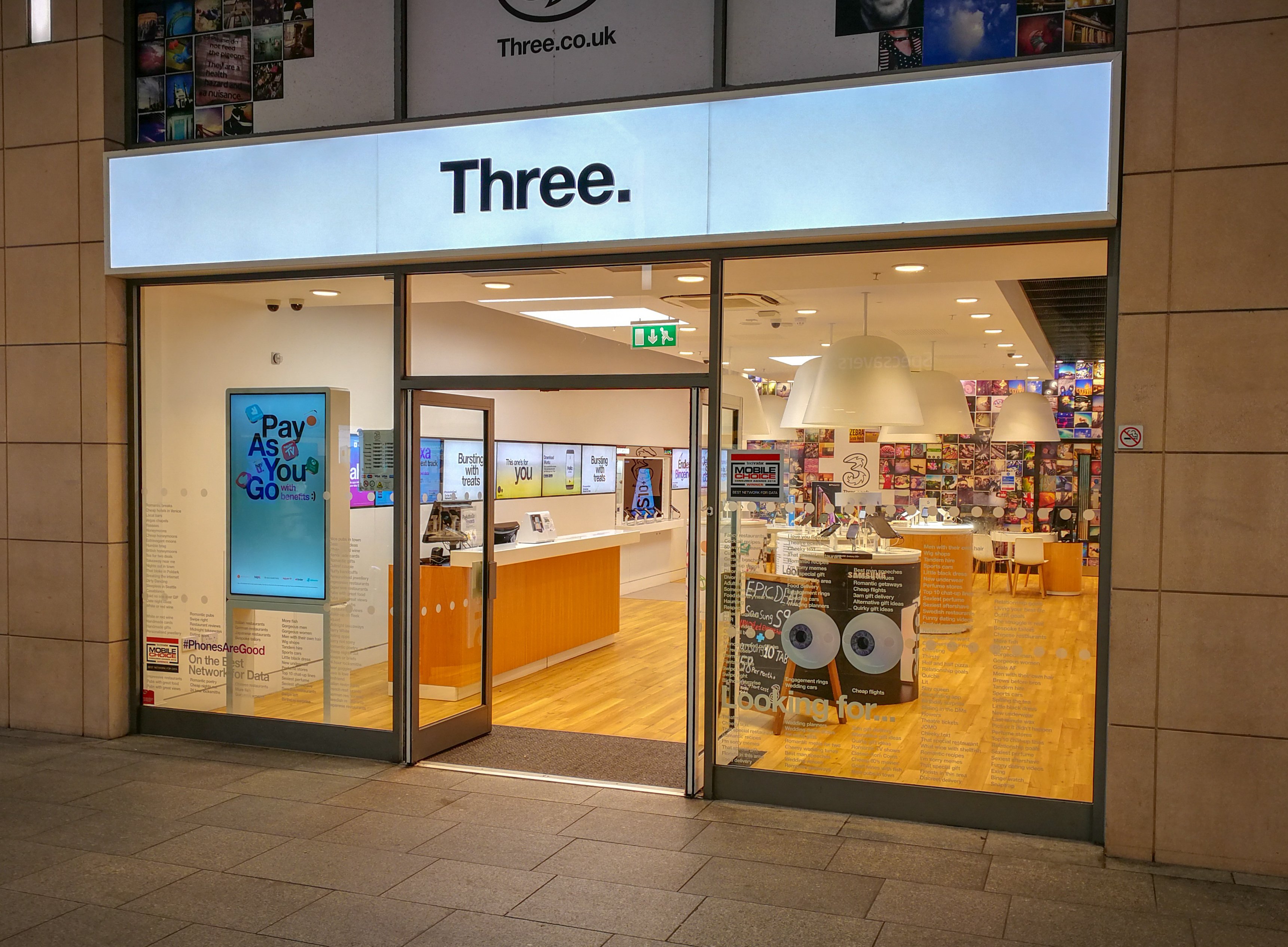 Three Folkestone | Phones, SIMs & Broadband Deals