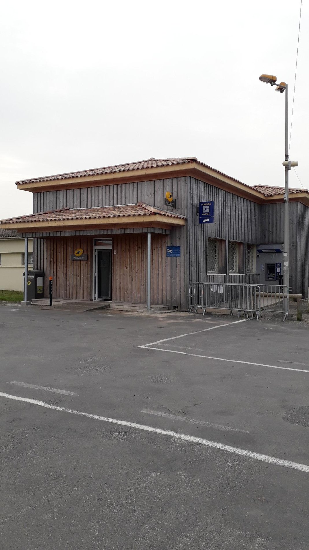 2 Parking De La Poste Vendays Montalivet