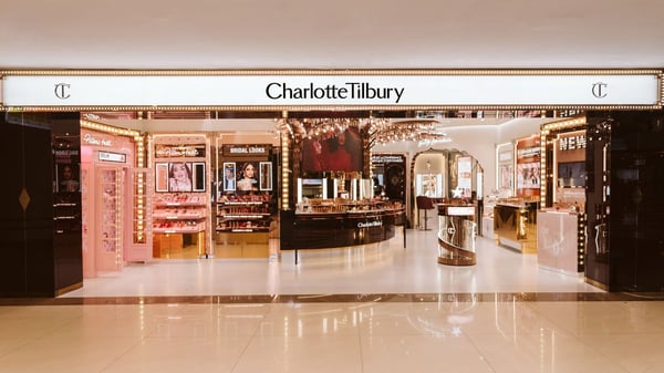 store banner