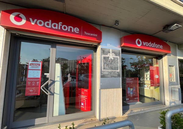 Vodafone Store | Toscanini