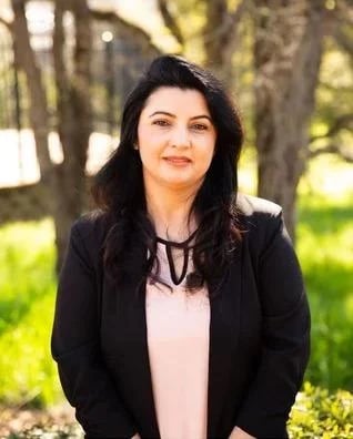 Photo of Roshana Ahmadzai