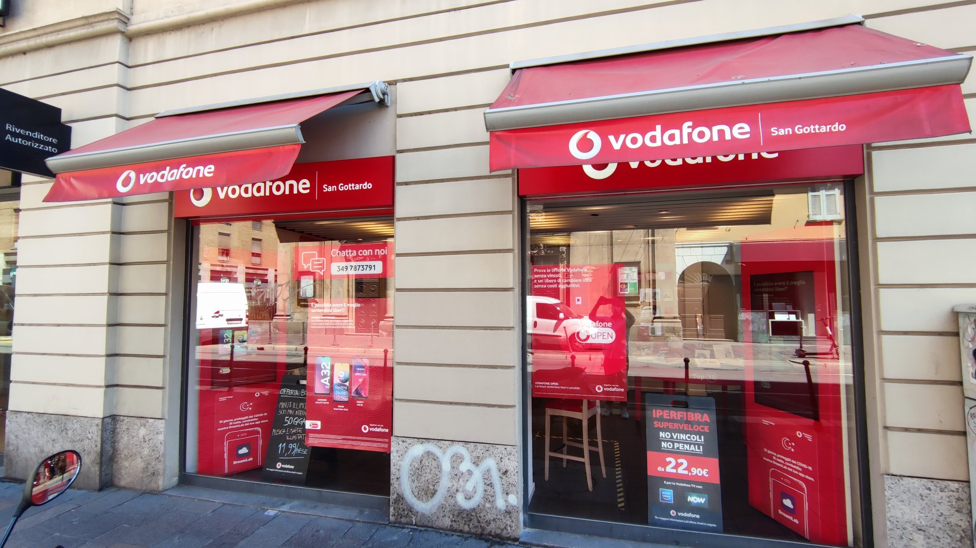 Vodafone Store | Corso San Gottardo