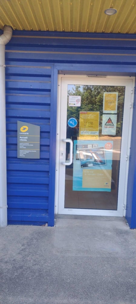 Photo du point La Poste Espace Clients Pro BONNETABLE PDC1