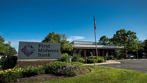 First Midwest Bank Homewood Consumer Commercial Wealh Business Banking In Homewood Il