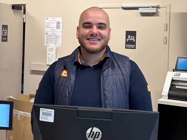 Lorenzo, conseiller service client Boulanger Strasbourg la Vigie