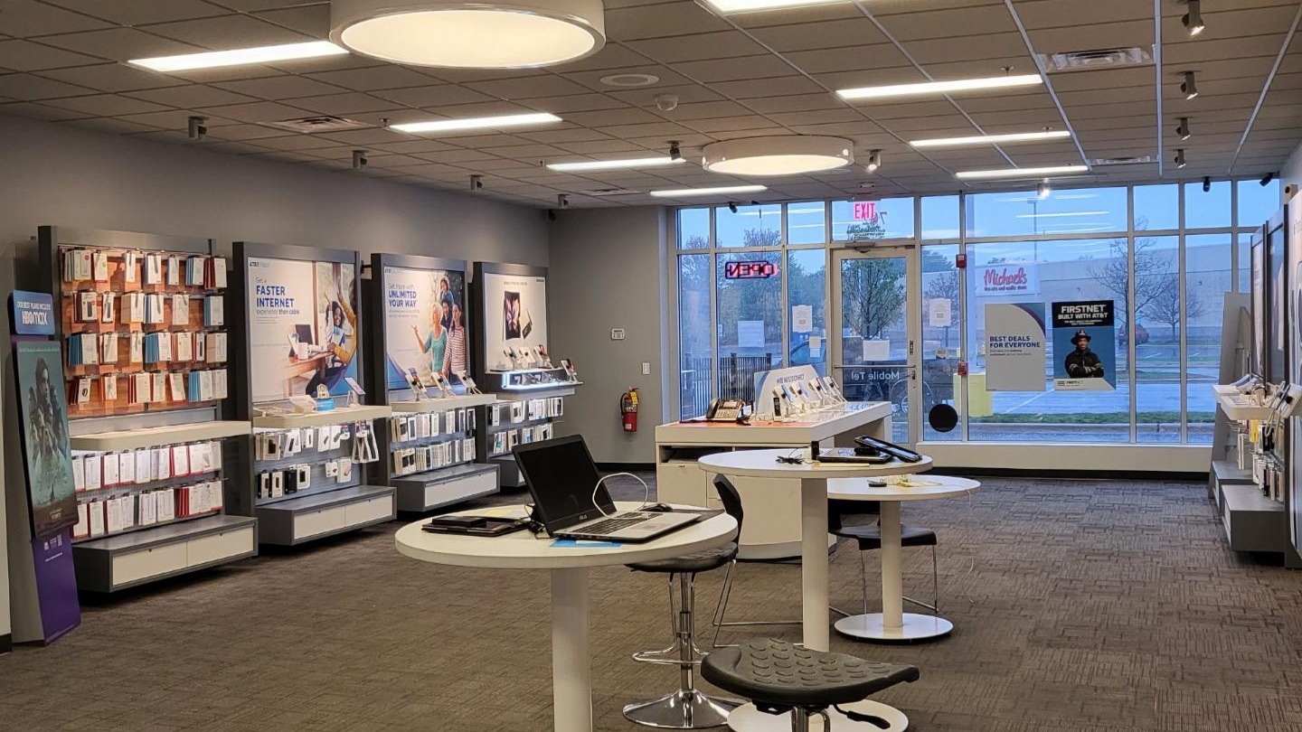 AT&T Bolingbrook Cell Phones, Wireless Plans & Accessories 702 E