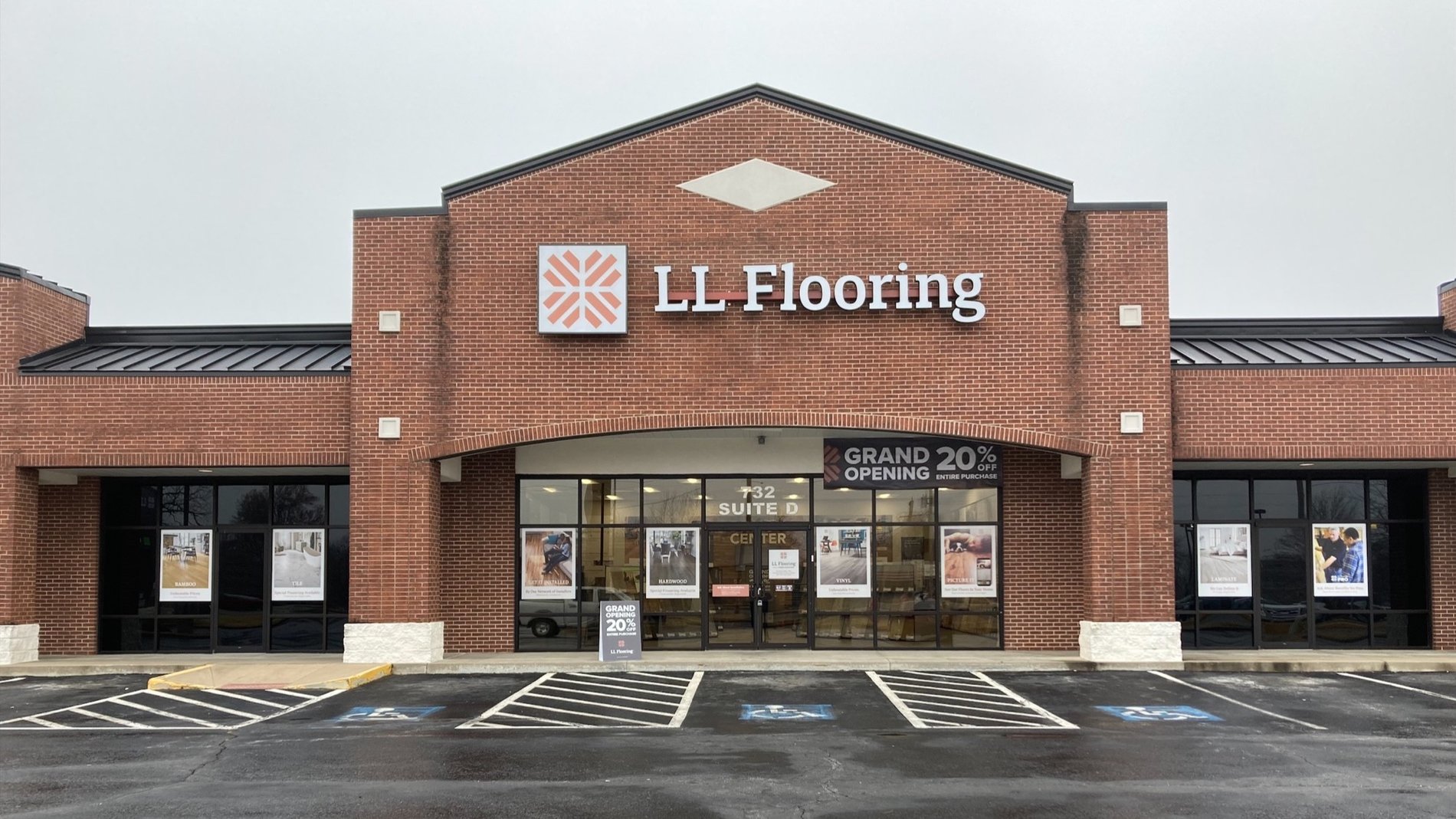 LL Flooring #1459 Joplin | 732 S. Range Line Rd. | Storefront