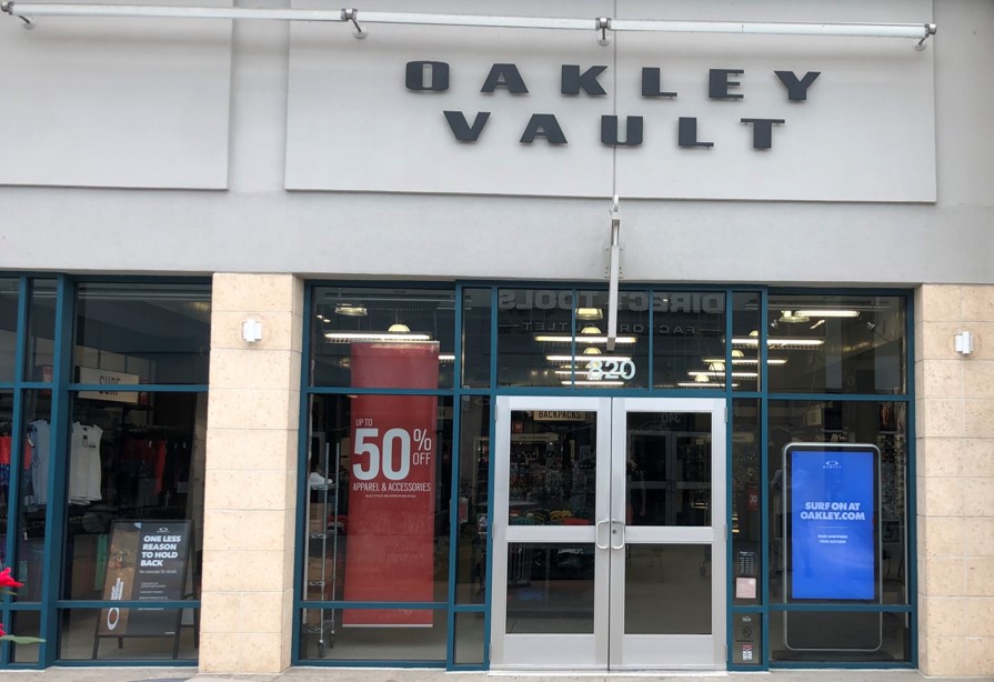 Oakley Vault, 7000 Arundel Mills Cir Hanover, MD  Men's and Women's  Sunglasses, Goggles, & Apparel