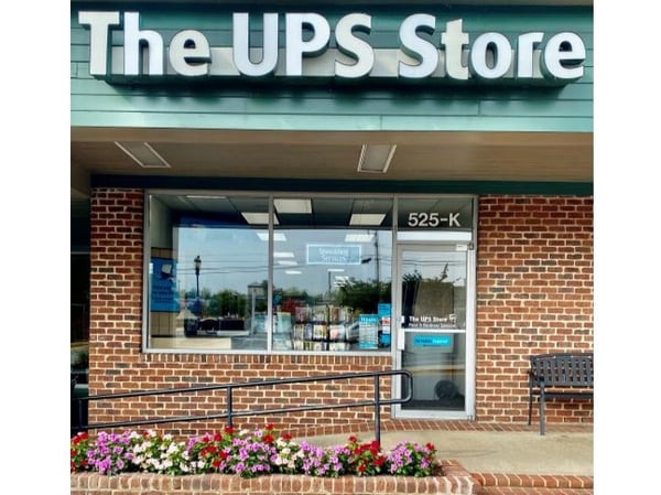 Facade of The UPS Store Bellewood Commons Shopping Center