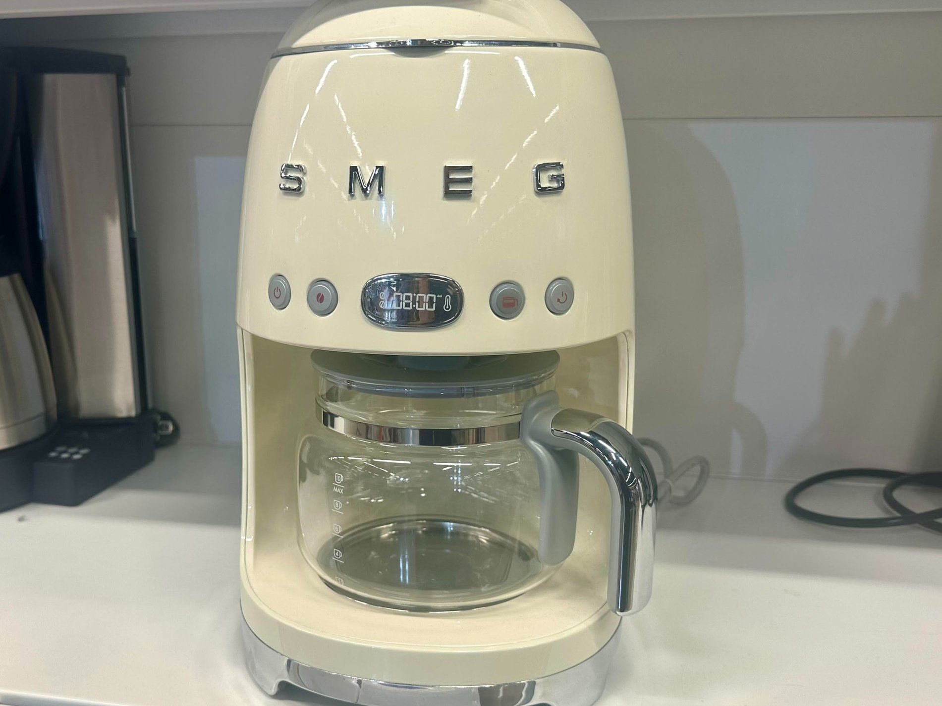 Cafetière Smeg.