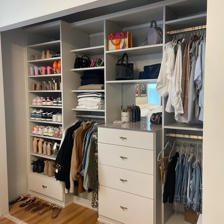 Custom Reach-In in Classic White with Mirror Backing and Glass Countertop