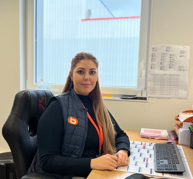 Nazik, assistante de direction Boulanger Pontarlier