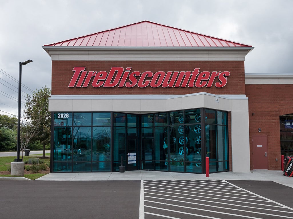 Tire Discounters Innsbrooke tires, alignment, brakes, autoglass in