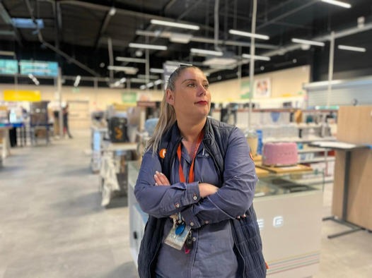 Amelie conseillère service client magasin Boulanger Beauvais