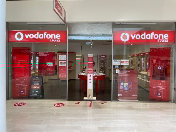 Vodafone Store | Il Ducale