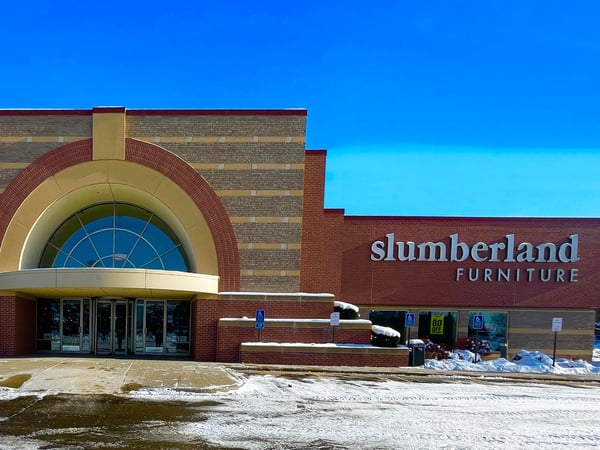 Slumberland Furniture Store in Bloomington,  MN - Storefront Parking view